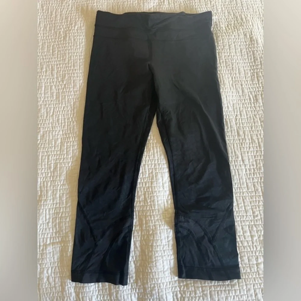 LULULEMON :: LEGGINGS